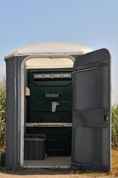 Portable Toilet Options We Offer in Prospect Park, NJ